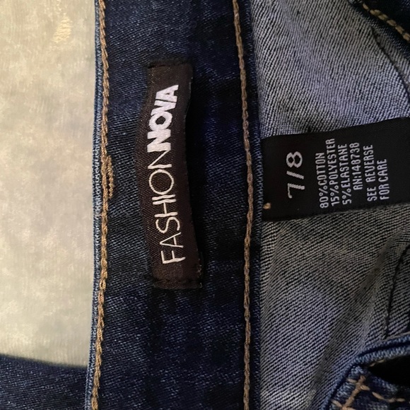 Fashion Nova Dark Blue Jeans - Picture 2 of 3